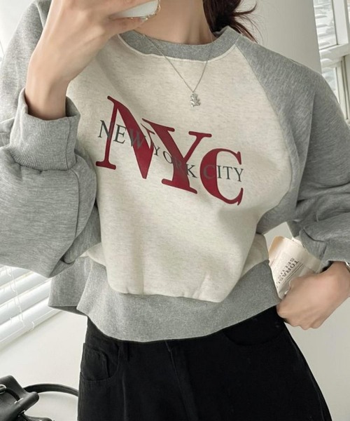 MAISON DE THERESE(メゾン ド テレーズ)の「裏起毛ロゴスウェット NYCロゴラグランショート丈トレーナー(スウェット・レディース・ブラック/グレー・M/L/XL/XX-LARGE)」の5枚目の写真