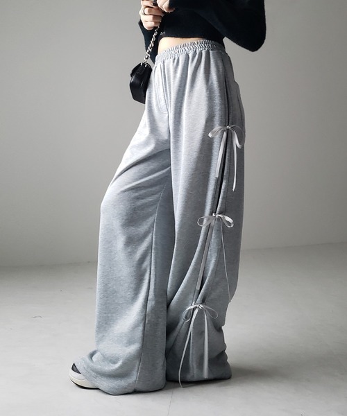 me+em select（ミームセレクト）の「【 ２color 】３ストラップサイドリボンワイドスウェットパンツ／ three strap side ribbon wide sweat pants（スウェットパンツ・レディース・ブラック/グレー・FREE）」の7枚目の写真