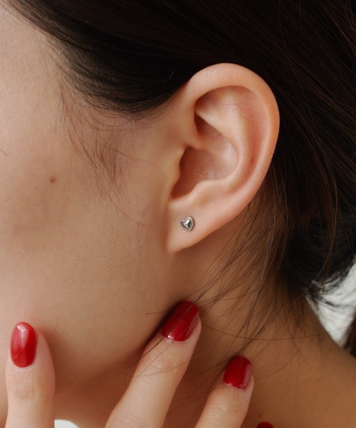 Aunt Marie's（アントマリーズ）の「プチハートピアス/ステンレススチール（ピアス（両耳用）・レディース・シルバー/ゴールド・FREE）」の13枚目の写真