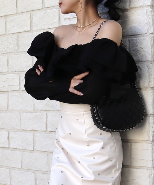 ROYAL PARTY(ロイヤルパーティー)の「ラッフルオフショルシャツブラウス(シャツ/ブラウス・レディース・イエロー/オフホワイト/ブラック・FREE)」の8枚目の写真