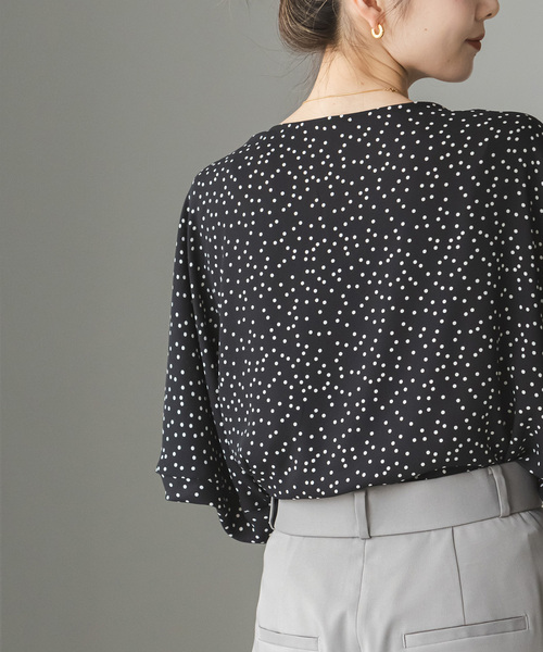 Noble（ノーブル）の「ドットニュアンスボウタイブラウス（シャツ/ブラウス・レディース・ブラック/ブラウン・FREE）」の7枚目の写真