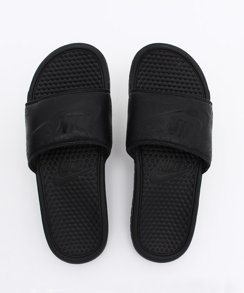 NIKE(ナイキ)の「WEGO/NIKE ベナッシ JDIスネークサンダル(サンダル・メンズ・ホワイト/ブラック・MEDIUM/LARGE)」の2枚目の写真