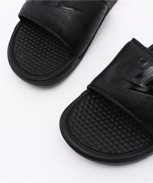 NIKE(ナイキ)の「WEGO/NIKE ベナッシ JDIスネークサンダル(サンダル・メンズ・ホワイト/ブラック・MEDIUM/LARGE)」の6枚目の写真