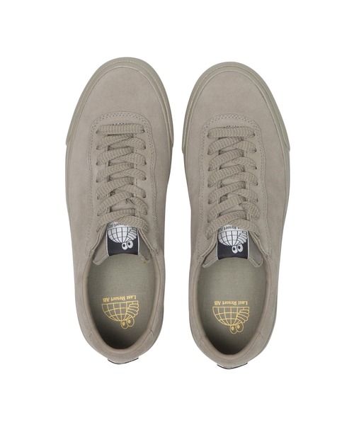 Last Resort AB(ラストリゾート・エービー)の「VM001 SUEDE LO FD SILVER BIRCH(スニーカー・メンズ・グレー・5/5h/6/6h/7/7h/8/8h/9/9h/10/10h/11/4h)」の4枚目の写真