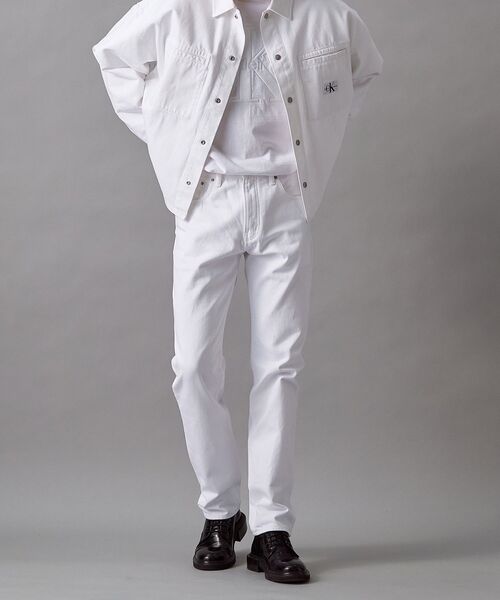 Calvin Klein(カルバン・クライン)の「オーセンティック ストレート ジーンズ(デニムパンツ・メンズ・ホワイト・28/30/34/32)」の1枚目の写真