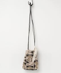 beej | beej drawstring emb bag(ハンドバッグ)