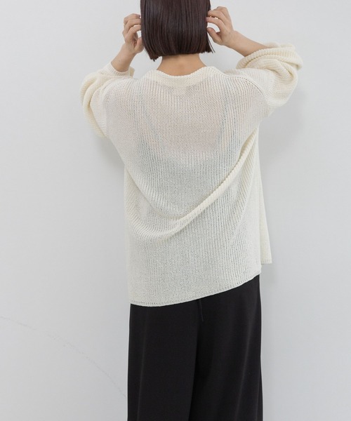 e/rm(イーアールエム)の「【e/rm】ワシニットVネックカーディガン(カーディガン/ボレロ・レディース・オフホワイト/チャコールグレー/ネイビー/イエロー系その他・FREE)」の6枚目の写真