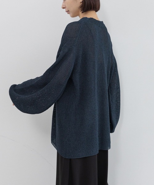 e/rm(イーアールエム)の「【e/rm】ワシニットVネックカーディガン(カーディガン/ボレロ・レディース・オフホワイト/チャコールグレー/ネイビー/イエロー系その他・FREE)」の10枚目の写真