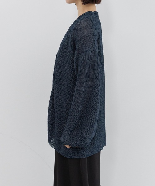 e/rm(イーアールエム)の「【e/rm】ワシニットVネックカーディガン(カーディガン/ボレロ・レディース・オフホワイト/チャコールグレー/ネイビー/イエロー系その他・FREE)」の12枚目の写真