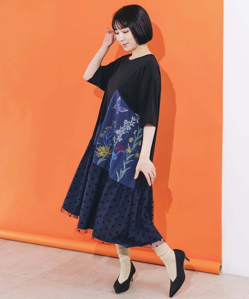 蝶刺繍 裾切替ワンピース