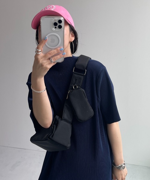 wee9s（ウィークス）の「【セルフカット可能】daily daily super stretch pleats one piece / デイリーデイリースーパーストレッチプリーツワンピース[半袖]（ワンピース・レディース・ブラック/アッシュグレー/ネイビー/ブルー/チェリーレッド・FREE/LONG）」の4枚目の写真