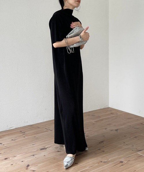 wee9s（ウィークス）の「【セルフカット可能】daily daily super stretch pleats one piece / デイリーデイリースーパーストレッチプリーツワンピース[半袖]（ワンピース・レディース・ブラック/アッシュグレー/ネイビー/ブルー/チェリーレッド・FREE/LONG）」の20枚目の写真