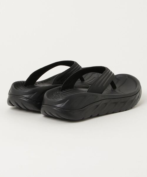 HOKA(ホカ)の「【HOKA ONE ONE/ホカ オネ オネ】ORA Recovery Flip(サンダル・メンズ・ブラック・26.0cm/27.0cm/28.0cm)」の2枚目の写真