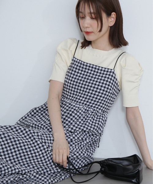 N.(N. Natural Beauty Basic)(エヌエヌナチュラルビューティーベーシック)の「◆パワーショルダーリブニット(ニット/セーター・レディース・スミクロ/イエロー/オフホワイト・MEDIUM)」の2枚目の写真