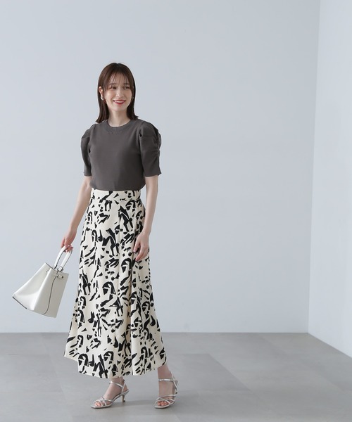 N.(N. Natural Beauty Basic)(エヌエヌナチュラルビューティーベーシック)の「◆パワーショルダーリブニット(ニット/セーター・レディース・スミクロ/イエロー/オフホワイト・MEDIUM)」の11枚目の写真