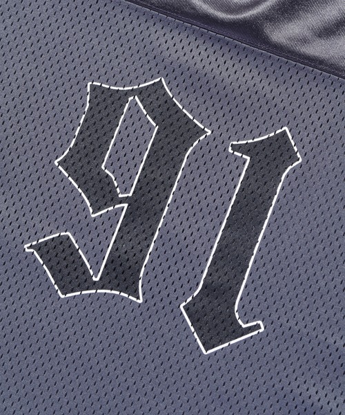 XLARGE（エクストララージ）の「OLD ENGLISH LOGO V NECK S/S