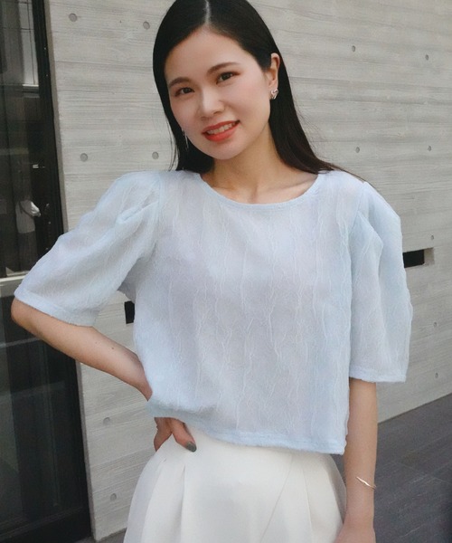 CORNERS(コーナーズ)の「シアージャガードパフスリーブクロップドTシャツ(Tシャツ/カットソー・レディース・グレイッシュベージュ/ライトブルー/ホワイト・M)」の4枚目の写真