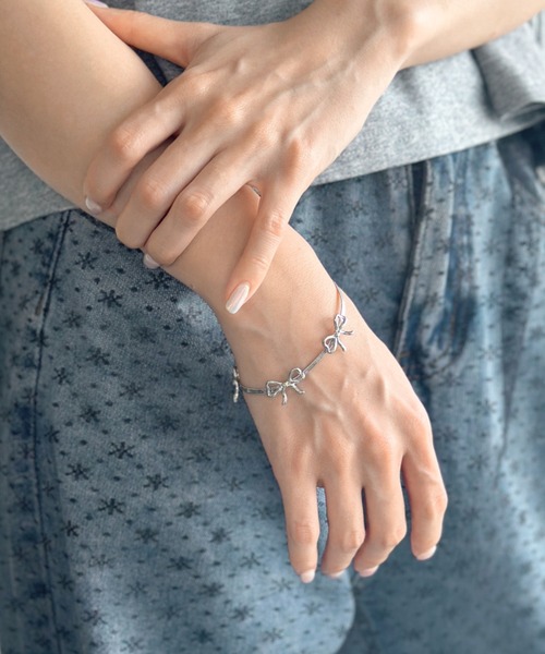 iso(イソ)の「メタルチャームリボンブレスレット(ブレスレット・レディース・シルバー/ゴールド・FREE)」の13枚目の写真