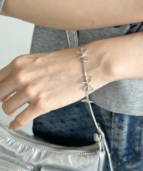 iso(イソ)の「メタルチャームリボンブレスレット(ブレスレット・レディース・シルバー/ゴールド・FREE)」の12枚目の写真