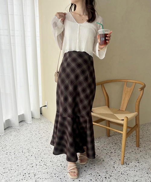 one after another NICE CLAUP(ワンアフターアナザーナイスクラップ)の「ハートボタンシアーカーディガン(カーディガン/ボレロ・レディース・ホワイト/ピンク/サックスブルー/ブラック/ブラウン・FREE)」の11枚目の写真