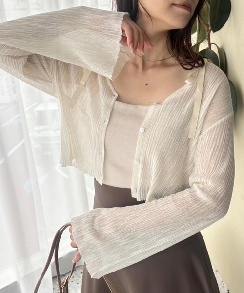 one after another NICE CLAUP(ワンアフターアナザーナイスクラップ)の「ハートボタンシアーカーディガン(カーディガン/ボレロ・レディース・ホワイト/ピンク/サックスブルー/ブラック/ブラウン・FREE)」の16枚目の写真