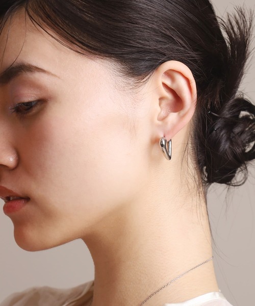 LHME “Moment”ハートフープピアス/サージカルステンレス316L（金属アレルギー対応）（ピアス（両耳用））｜LHME（エルエイチエムイー）