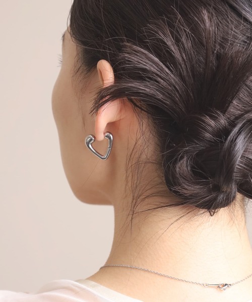 LHME “Moment”ハートフープピアス/サージカルステンレス316L（金属アレルギー対応）（ピアス（両耳用））｜LHME（エルエイチエムイー）
