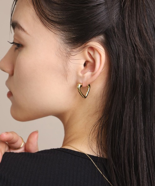 LHME “Moment”ハートフープピアス/サージカルステンレス316L（金属アレルギー対応）（ピアス（両耳用））｜LHME（エルエイチエムイー）