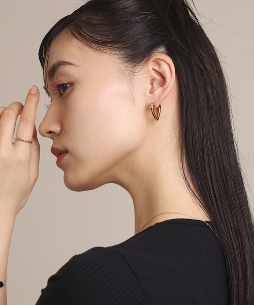 LHME “Moment”ハートフープピアス/サージカルステンレス316L（金属アレルギー対応）（ピアス（両耳用））｜LHME（エルエイチエムイー）