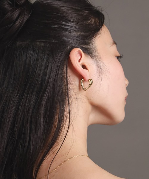 LHME “Moment”ハートフープピアス/サージカルステンレス316L（金属アレルギー対応）（ピアス（両耳用））｜LHME（エルエイチエムイー）