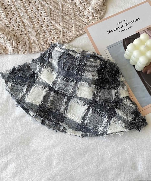 tone(トーン)の「pur chouchou/フリンジ デザイン バケットハット P4316(ハット・レディース・その他1/アイボリー/ブラック・FREE)」の5枚目の写真