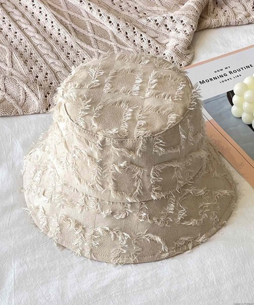 tone(トーン)の「pur chouchou/フリンジ デザイン バケットハット P4316(ハット・レディース・その他1/アイボリー/ブラック・FREE)」の7枚目の写真