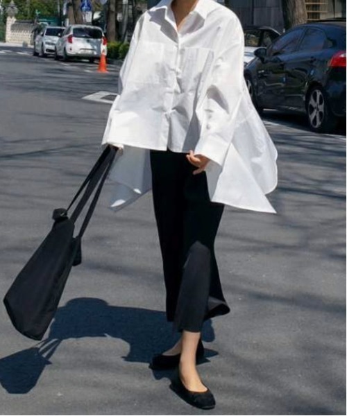 B'day（ビーデイ）の「【 B'day / ビーデー 】アシンメトリー イレギュラーシャツ（シャツ/ブラウス・レディース・ホワイト・X-LARGE/LARGE/MEDIUM/SMALL）」の14枚目の写真