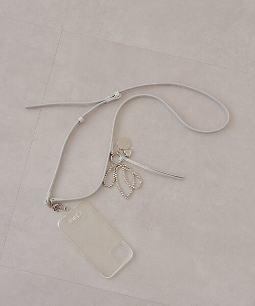 Chico(チコ)の「キーチャーム付スマホストラップ(その他小物・レディース・ホワイト/ピンク/ブラック/シルバー・FREE)」の4枚目の写真