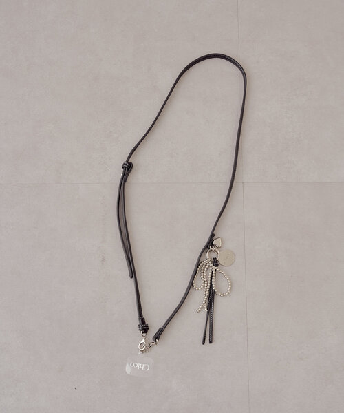 Chico(チコ)の「キーチャーム付スマホストラップ(その他小物・レディース・ホワイト/ピンク/ブラック/シルバー・FREE)」の14枚目の写真