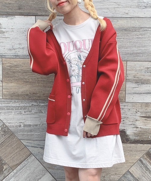 F i.n.t（フィント）の「マーガレットブーケプリントビッグT/fint（Tシャツ/カットソー・レディース・ピンク/クリーム・FREE）」の2枚目の写真