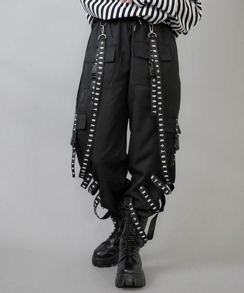 WIZZARD ブラック サルエルパンツ　美品 WIZZARD ブラック サルエルパンツ 美品 わたしたちらしい、大人