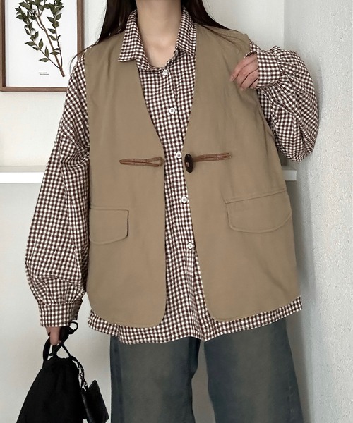 Cham.（チャム）の「ノーカラーデザインベスト（ベスト・レディース・ブラウン/ベージュ・F）」の5枚目の写真