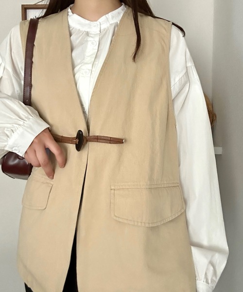 Cham.（チャム）の「ノーカラーデザインベスト（ベスト・レディース・ブラウン/ベージュ・F）」の17枚目の写真