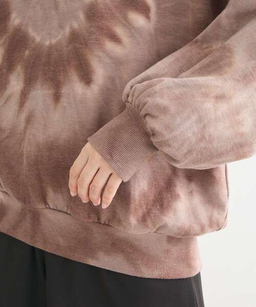 Sugar spoon（シュガースプーン）の「・SUGAR　SPOON　ハートタイダイスウェット（スウェット・レディース・ボルドー/ブラウン/グリーン/チャコールグレー・FREE）」の13枚目の写真