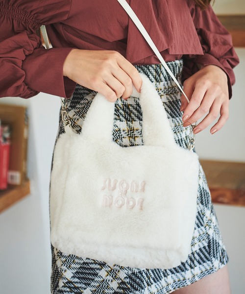 新品タグ付 31 sons de mode 2wayバッグ 新品タグ付き 31 Sons de mode 2wayロゴ刺繍ファートートバッグ