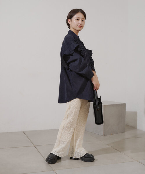 Kastane（カスタネ）の「【セットアップ対応】B コーデュロイフリルビックシャツ（シャツ/ブラウス・レディース・ライトベージュ/ネイビー・FREE）」の19枚目の写真