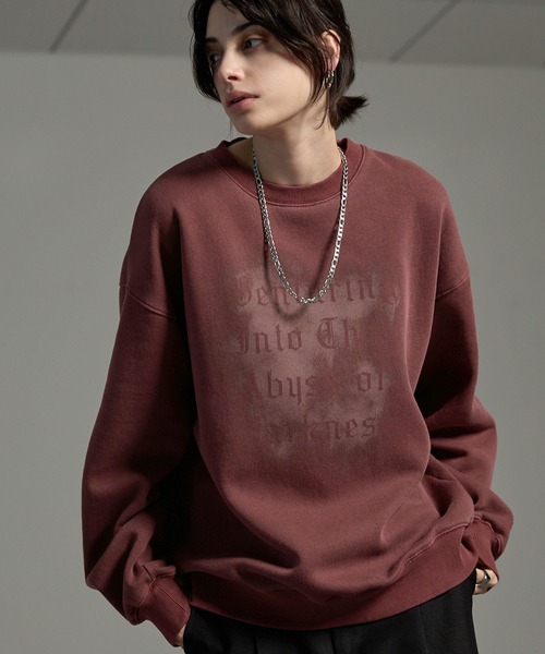 CIYOT（シヨウト）の「【CIYOT-シヨウト-】ヴィンテージメイクデザイン ピグメントグラフィックビッグスウェット（スウェット・メンズ・スミクロ/ブラック系/ブラック系1/ワイン・M/L）」の4枚目の写真