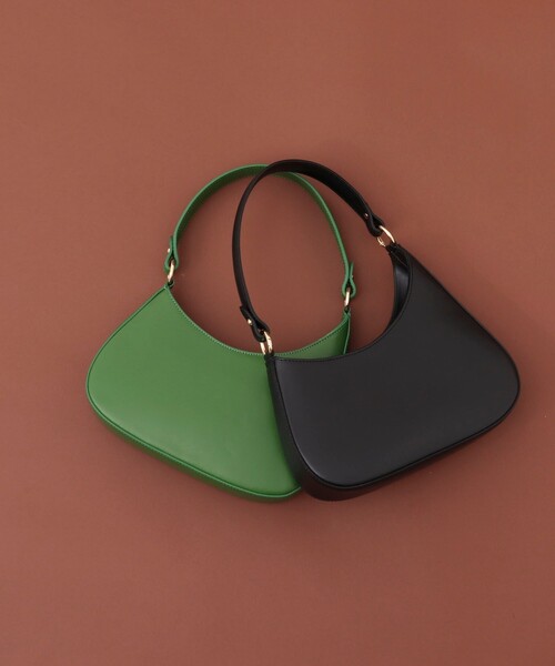 NOLLEY’S（ノーリーズ）の「アシメカーブバッグ（ショルダーバッグ・レディース・ブラック・FREE）」の9枚目の写真