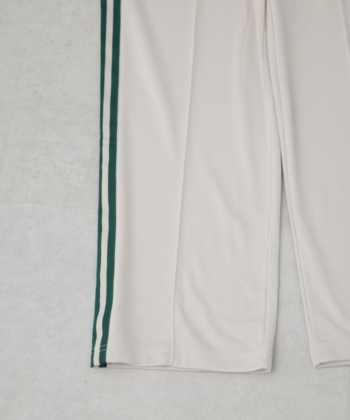 adidas(アディダス)の「adidas/BB TRACKPANT(その他パンツ・メンズ・ベージュ・M/L/XL)」の6枚目の写真