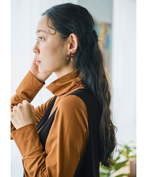 and myera（アンド マイラ）の「ａｎｄ　ｍｙｅｒａ　肌ざわりのいいタートル（Tシャツ/カットソー・レディース・ブラウン/ブラック/ホワイト・L/M/LL/S）」の11枚目の写真