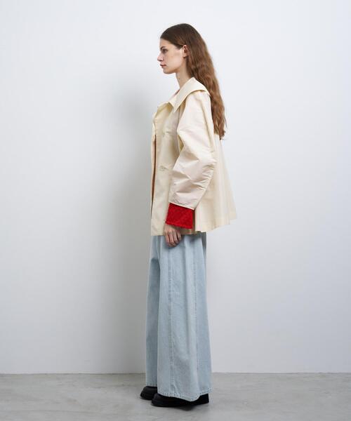 LANVIN en Bleu(ランバンオンブルー)の「ビッグカラーライトタフタミドルコート(その他アウター・レディース・ブラック/オフホワイト・36/38)」の4枚目の写真