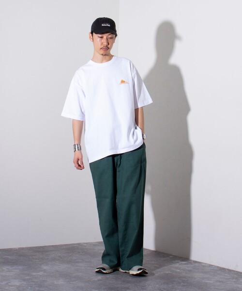 KELTY(ケルティ)の「【KELTY×GLOSTER】別注 ケルティワンポイントワッペン バックプリントTシャツ(Tシャツ/カットソー・メンズ・ホワイト/チャコールグレー/アッシュグレー/ブラック/ブルー・S/M/L)」の7枚目の写真