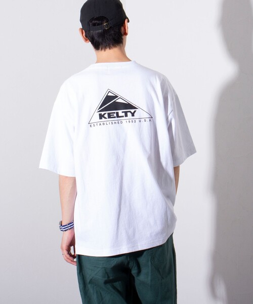 KELTY(ケルティ)の「【KELTY×GLOSTER】別注 ケルティワンポイントワッペン バックプリントTシャツ(Tシャツ/カットソー・メンズ・ホワイト/チャコールグレー/アッシュグレー/ブラック/ブルー・S/M/L)」の8枚目の写真