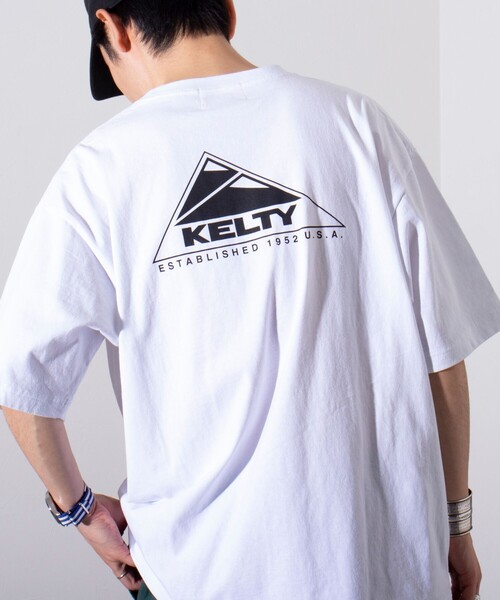 KELTY(ケルティ)の「【KELTY×GLOSTER】別注 ケルティワンポイントワッペン バックプリントTシャツ(Tシャツ/カットソー・メンズ・ホワイト/チャコールグレー/アッシュグレー/ブラック/ブルー・S/M/L)」の13枚目の写真